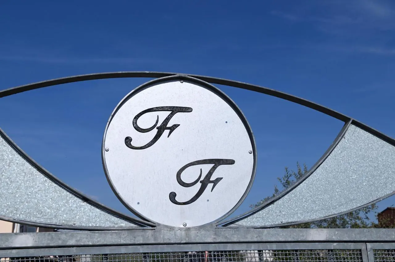 Dimora F F Famiglia Fanucchi Villa Lucca Italy